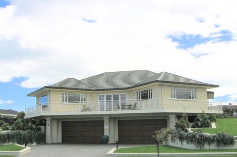 Photo of property in 90 Harvey Street, Waipahihi, Taupo, 3330