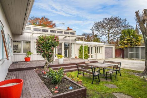 Photo of property in 182 Main North Road, Redwood, Christchurch, 8051