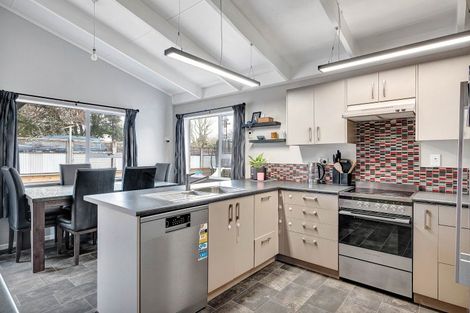 Photo of property in 1263 Egmont Road, Egmont Village, New Plymouth, 4372