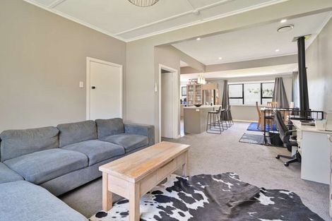 Photo of property in 3 Great North Road, Waipawa, 4210