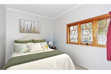 Photo of property in 31 Bunnythorpe Road, Papakura, 2110