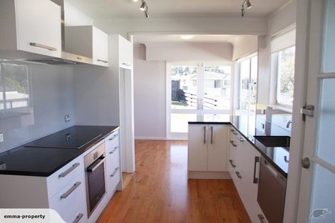 Photo of property in 7 Mchardy Place, Glenfield, Auckland, 0627