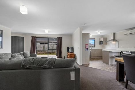 Photo of property in 6 Iris Place, Grandview Heights, Hamilton, 3200