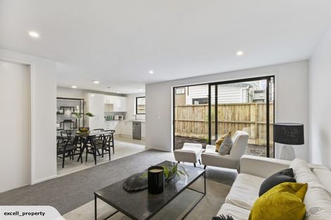 Photo of property in 14a Ropata Avenue, Point England, Auckland, 1072