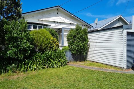 Photo of property in 102 Standen Street, Karori, Wellington, 6012