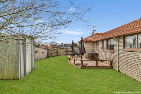 Photo of property in 10 Marblewood Grove, Pukekohe, 2120
