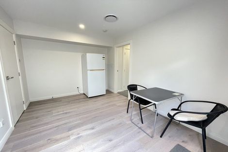 Photo of property in 9 Para Close, Fairview Heights, Auckland, 0632