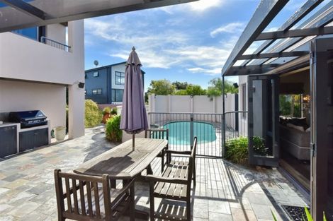 Photo of property in 84 Glenstrae Road, Redcliffs, Christchurch, 8081