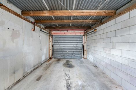 Photo of property in 1/229 Glenfield Road, Hillcrest, Auckland, 0627