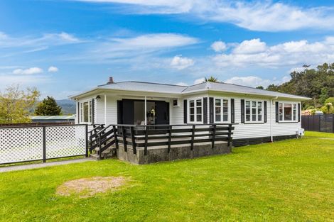 Photo of property in 130 Wainuiomata Road, Wainuiomata, Lower Hutt, 5014