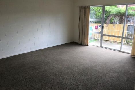 Photo of property in 2/13 Copley Street, New Lynn, Auckland, 0600