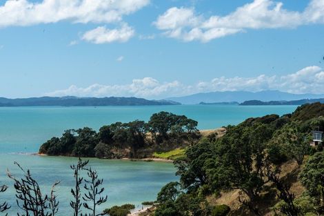 Photo of property in 848 Clevedon Kawakawa Road, Clevedon, Papakura, 2585