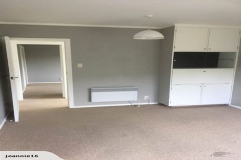 Photo of property in 19 Creswick Terrace, Northland, Wellington, 6012
