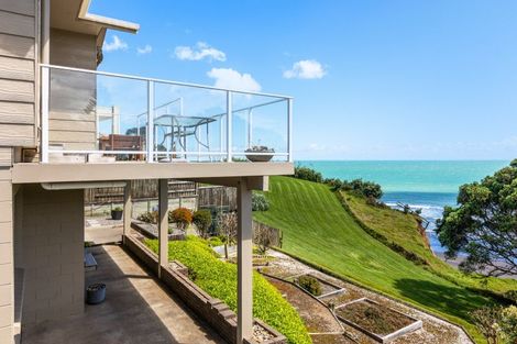 Photo of property in 24 Motukari Place, Onaero, Urenui, 4383