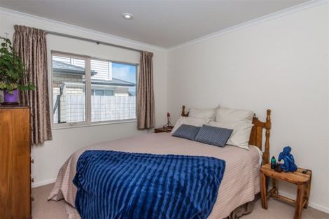 Photo of property in 9 Saint Vincent Terrace, Grenada Village, Wellington, 6037