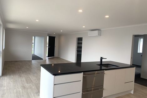 Photo of property in 6 Magnum Drive, Kumeu, 0810