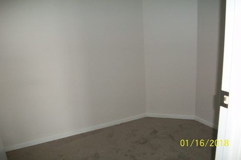 Photo of property in 1 Mt Lebanon Lane, Henderson, Auckland, 0612