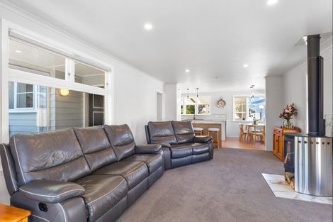 Photo of property in 7 Harlech Street, Levin, 5510