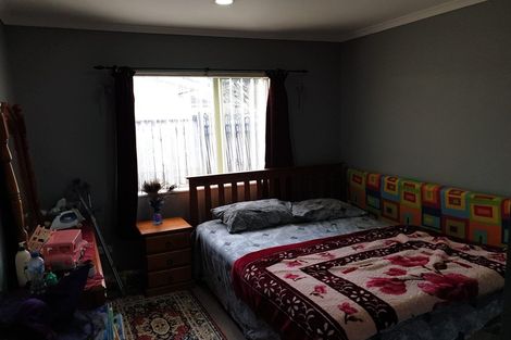 Photo of property in 4a Robert Skelton Place, Clendon Park, Auckland, 2103