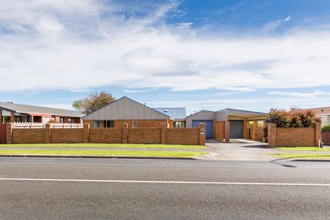 Photo of property in 115 Heta Road, Highlands Park, New Plymouth, 4312