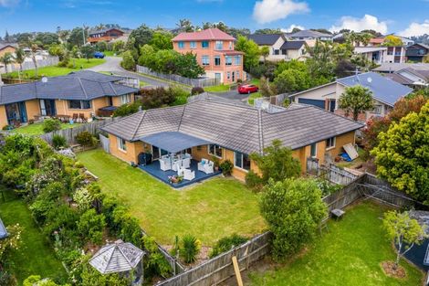 Photo of property in 58 Rivervale Grove, Stanmore Bay, Whangaparaoa, 0932