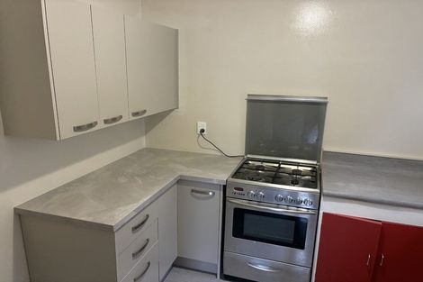 Photo of property in 48 Queens Drive, Lyall Bay, Wellington, 6022