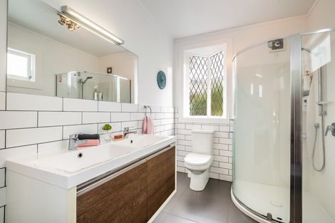 Photo of property in 1/38a Norwood Road, Bayswater, Auckland, 0622