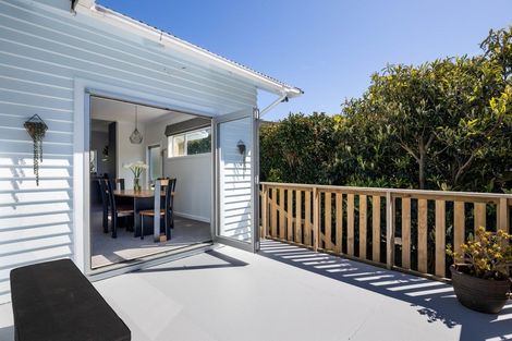 Photo of property in 96 Bayly Road, Blagdon, New Plymouth, 4310