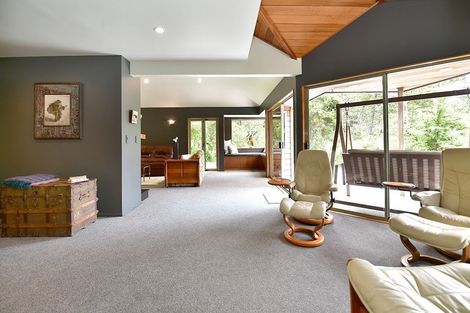 Photo of property in 70 Scott Road, Stanmore Bay, Whangaparaoa, 0932