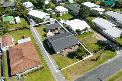 Photo of property in 203a The Square, Whangamata, 3620