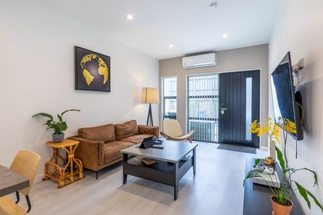 Photo of property in 10/66 Clayburn Road, Glen Eden, Auckland, 0602