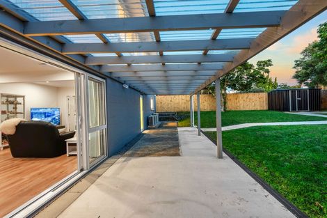 Photo of property in 23 Galsworthy Place, Bucklands Beach, Auckland, 2014