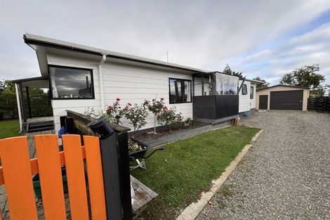 Photo of property in 9 Rata Street, Tokomaru, Palmerston North, 4474
