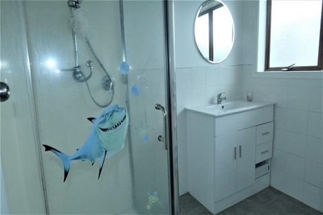 Photo of property in 1/1 Brooklyn Avenue, Papatoetoe, Auckland, 2025