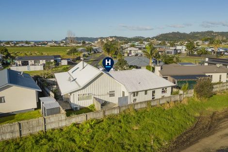Photo of property in 19 Carina Way, Whitianga, 3510