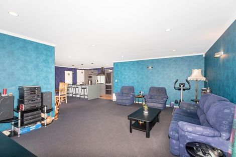 Photo of property in 4 Nielsen Gardens, Rototuna, Hamilton, 3210