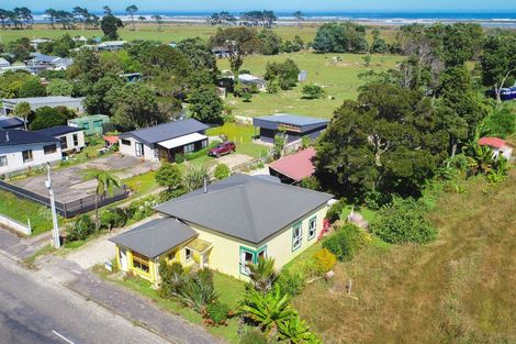 Photo of property in 23 Wharf Road, Karamea, 7893