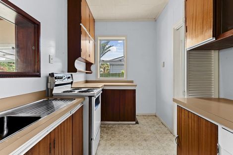 Photo of property in 6 Henui Street, Strandon, New Plymouth, 4312