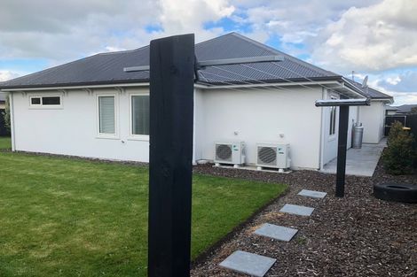 Photo of property in 51 Beaumont Drive, Rolleston, 7614