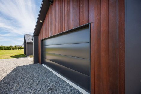 Photo of property in 2 Mataki Lane, Halcombe, 4779