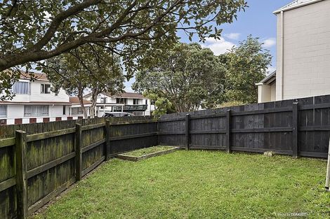 Photo of property in 120 Akaroa Drive, Maupuia, Wellington, 6022