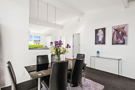 Photo of property in 7 Arlette Place, Massey, Auckland, 0614