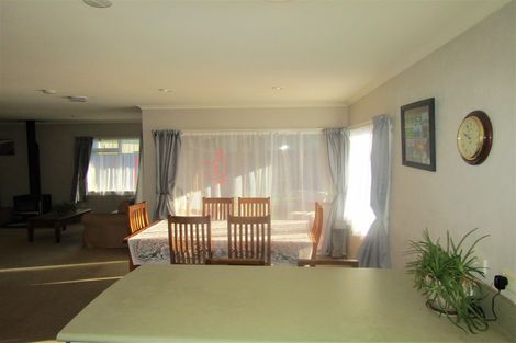 Photo of property in 19 Edgewater Grove, Whakatane, 3120