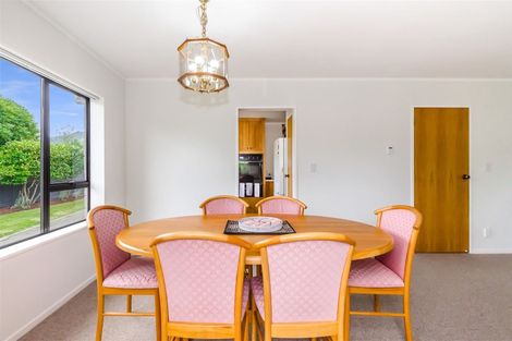 Photo of property in 35 Ngaio Road, Waikanae, 5036