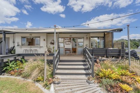 Photo of property in 28 Charles Green Drive, Cooks Beach, Whitianga, 3591