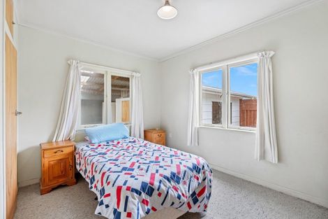 Photo of property in 172 One Tree Point Road, One Tree Point, 0118