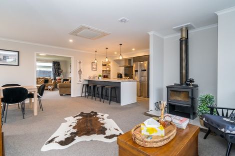 Photo of property in 13 Smiley Place, Mosgiel, 9024