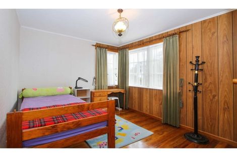 Photo of property in 27 Sylvia Road, Hillcrest, Auckland, 0627