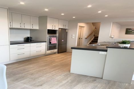 Photo of property in 9 Duncan Street, Tawa, Wellington, 5028