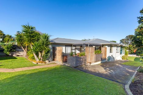 Photo of property in 34 Rothery Road, Hillpark, Auckland, 2102